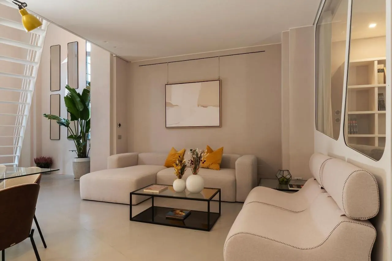 Studi Patrizi Dreaming Luxury Duplex Apartment Rome Italy