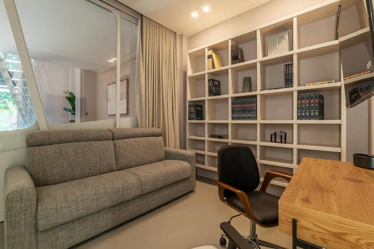 Studi Patrizi Dreaming Luxury Duplex Apartment 로마